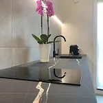- Cernobbio Apartment *