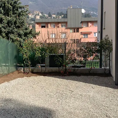 - Cernobbio شقة كومو